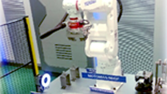 力制御機能を持つ産業用ロボット